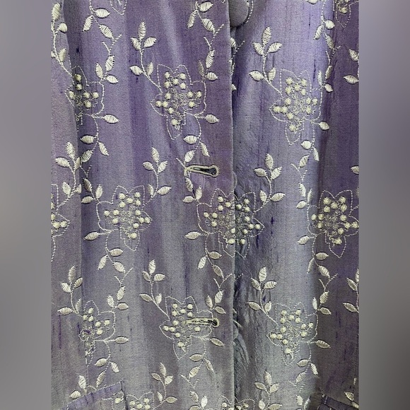 Favourbrook Silk Embroidered Evening Jacket / Coat in Lilac Purple & White, 6 - Picture 7 of 15